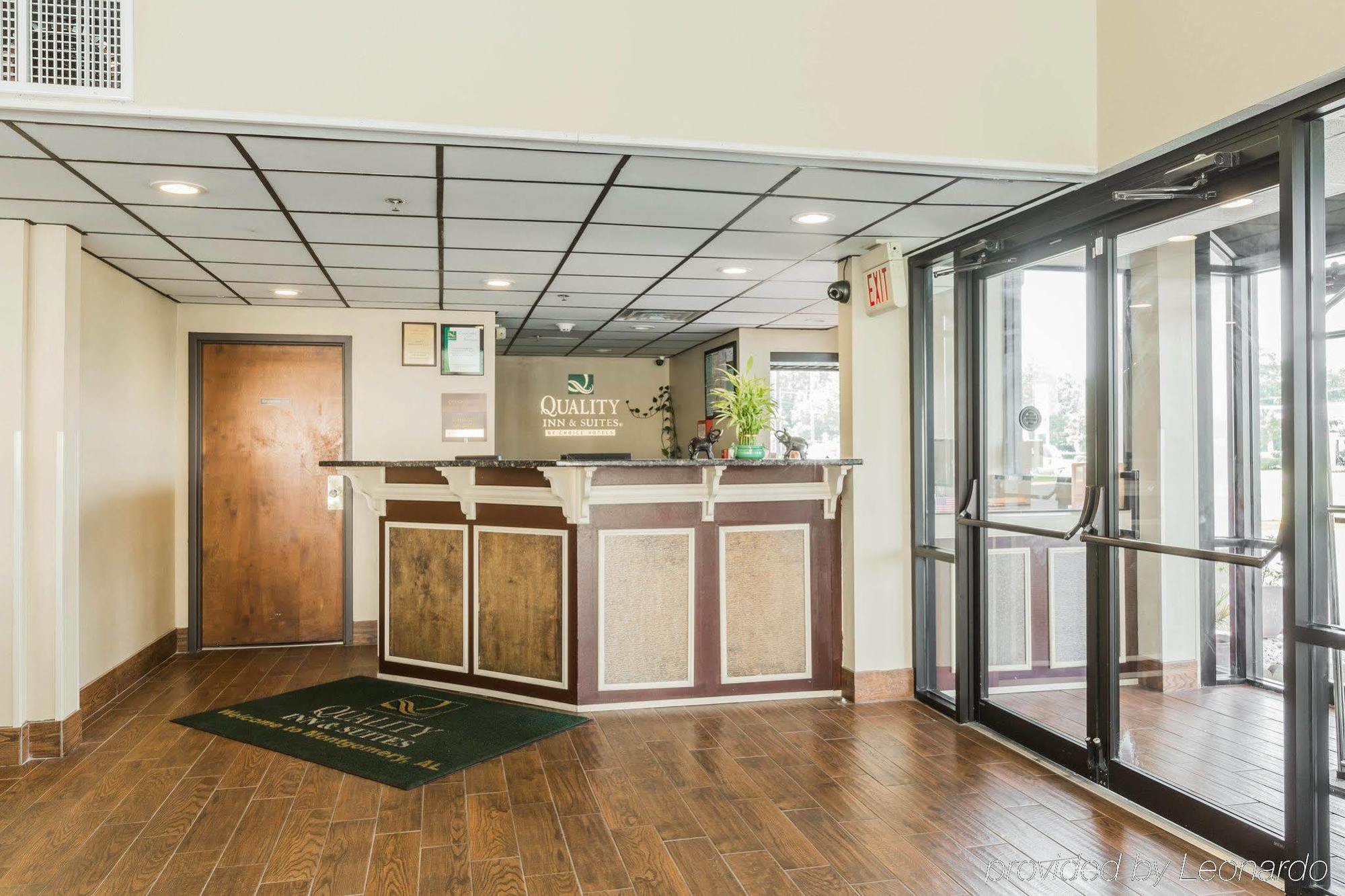 Quality Inn & Suites North Montgomery Extérieur photo