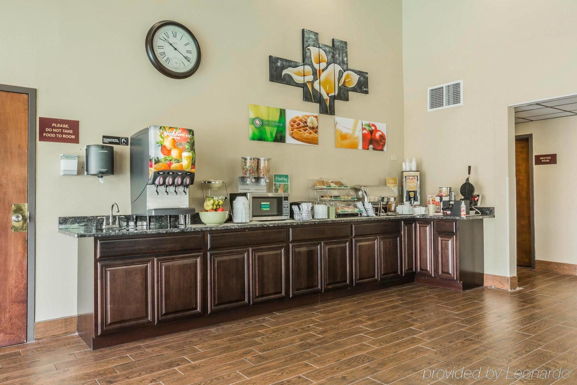 Quality Inn & Suites North Montgomery Extérieur photo