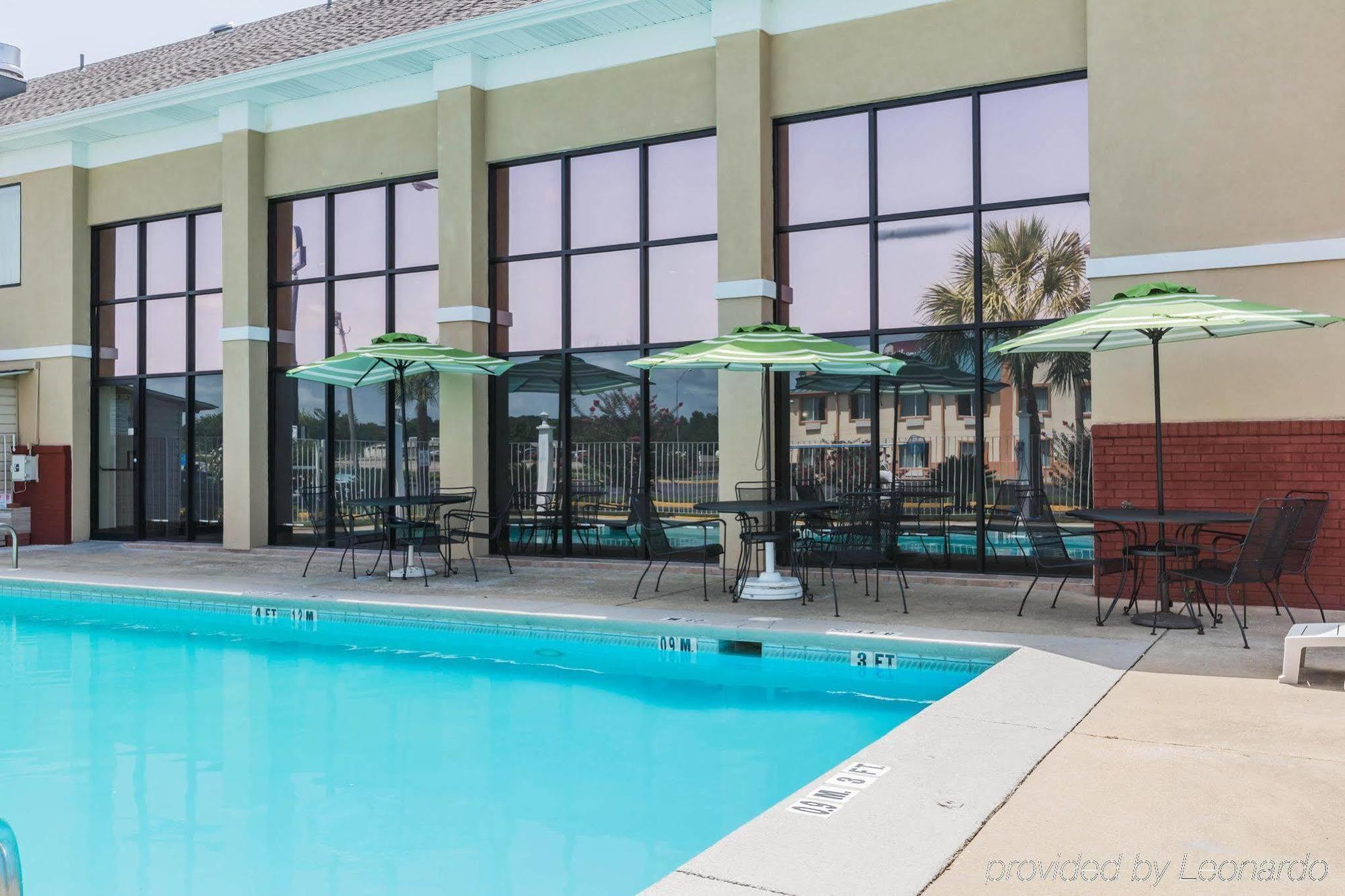 Quality Inn & Suites North Montgomery Extérieur photo