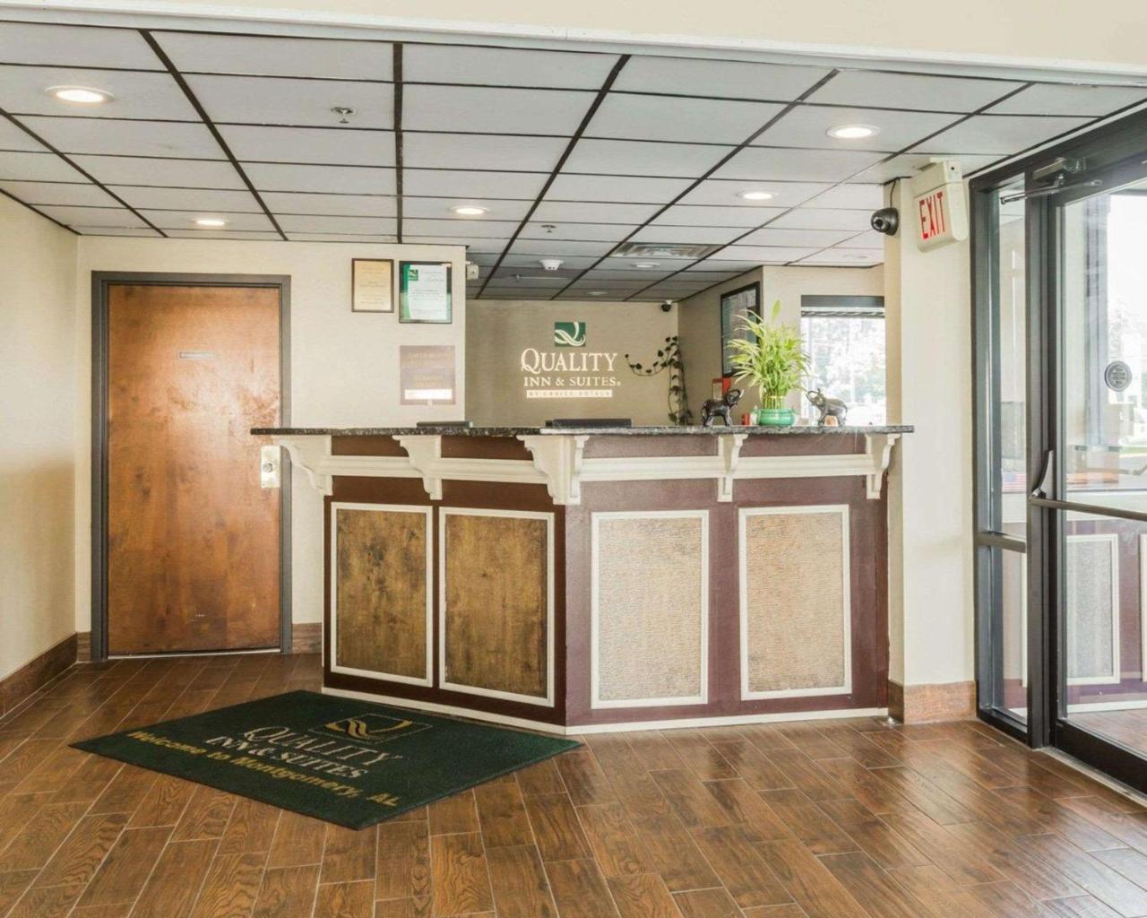 Quality Inn & Suites North Montgomery Extérieur photo