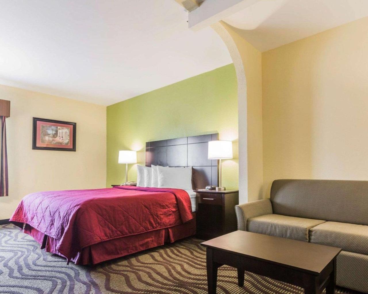 Quality Inn & Suites North Montgomery Extérieur photo