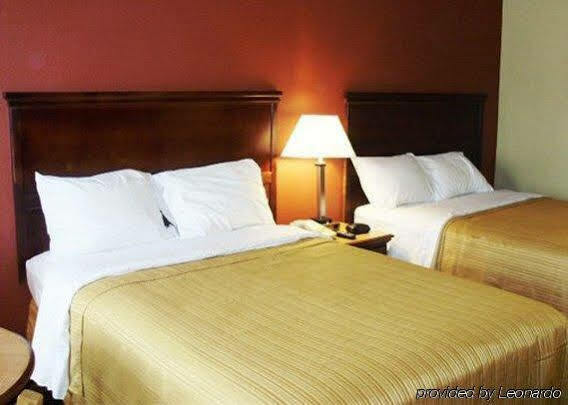 Quality Inn & Suites North Montgomery Extérieur photo